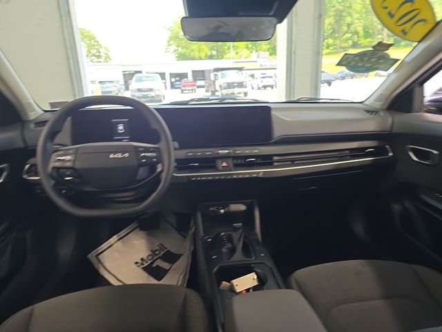 Certified Used 2025 Gray Kia LXS image 11