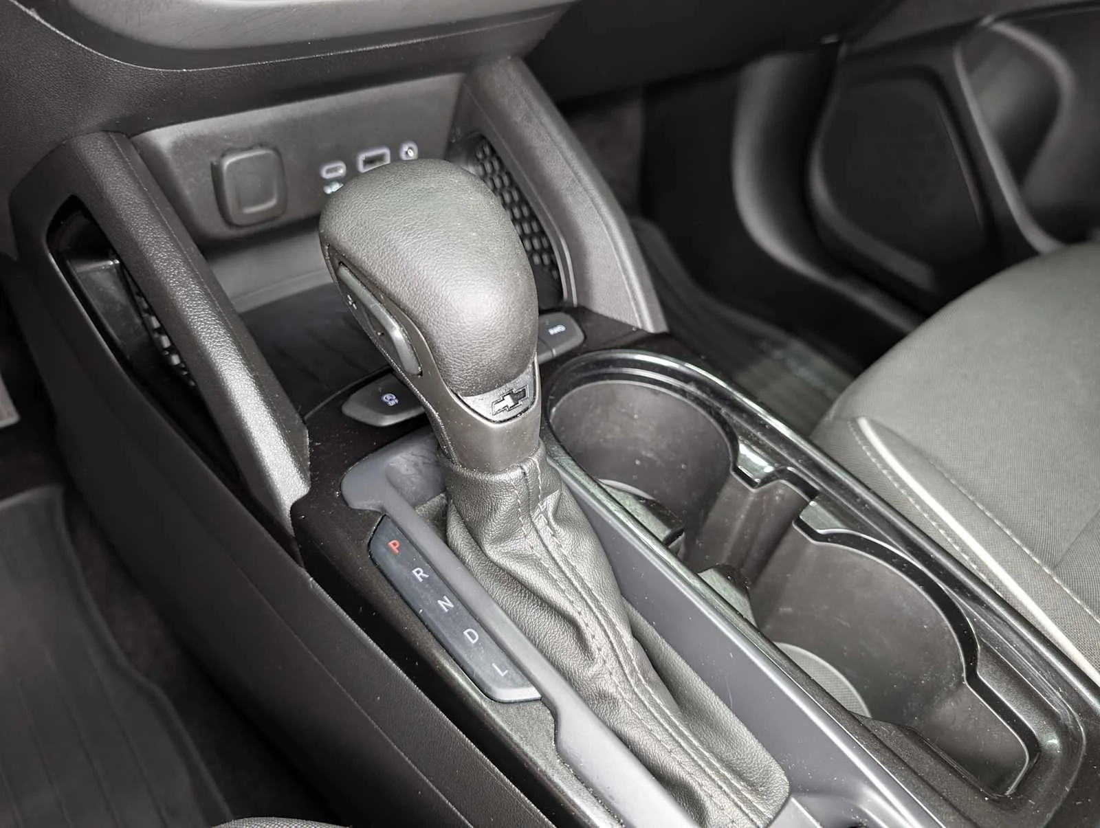 Used 2022 Summit White Chevrolet LT image 29