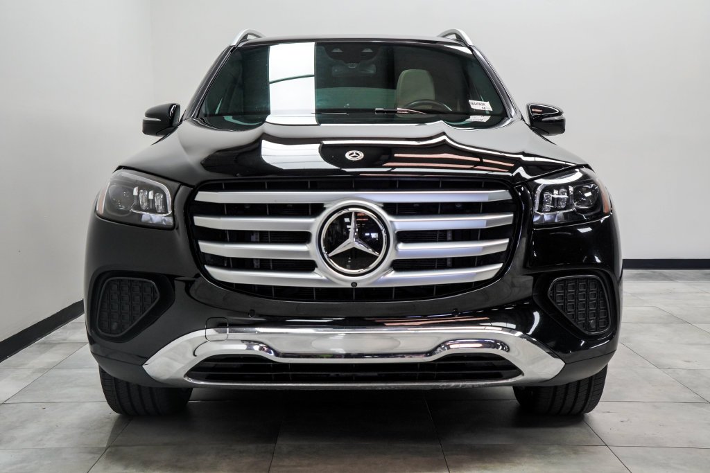Used 2023 Black Mercedes-Benz GLB 250 image 7