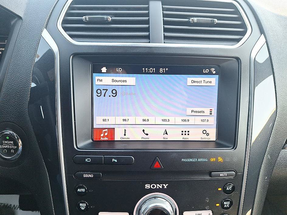 Used 2019 Magnetic Metallic Ford Limited image 17