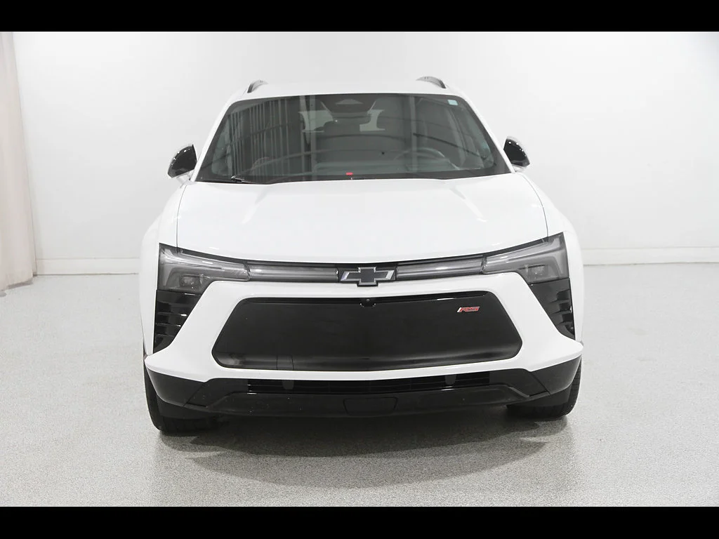 Used 2024 Chevrolet Blazer EV RS with VIN 3GNKDCRJ0RS113860 for sale in Mentor, OH