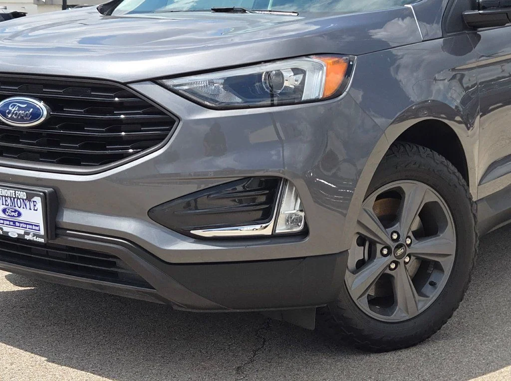 Certified Used 2024 Gray Ford SEL image 3