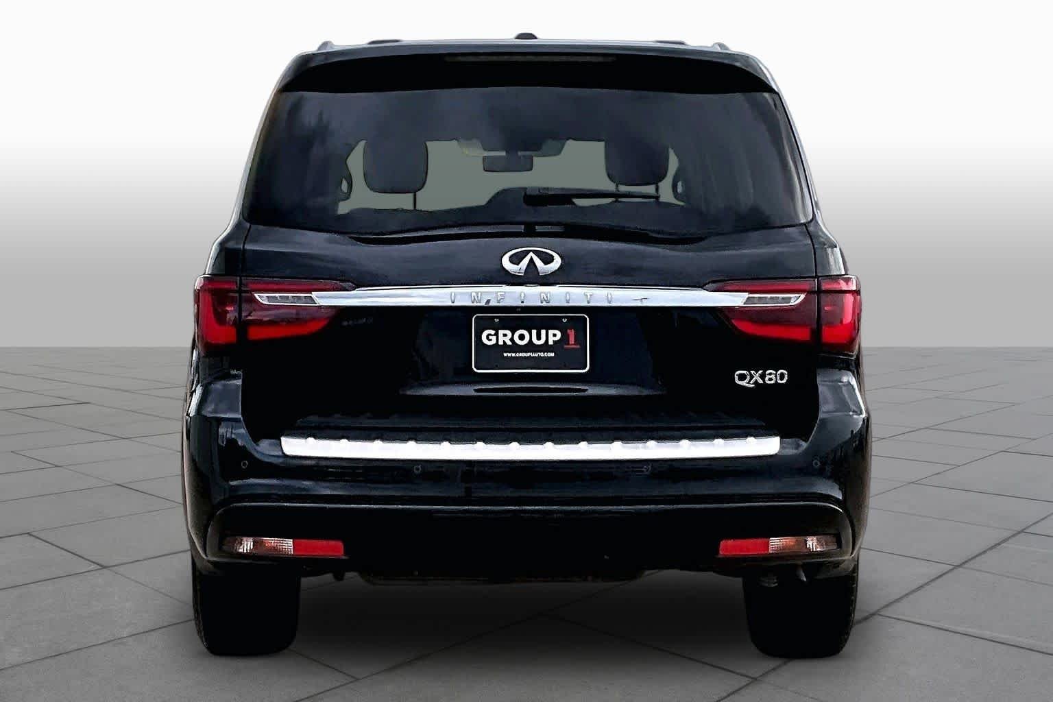 Used 2020 Black Obsidian INFINITI LUXE image 5