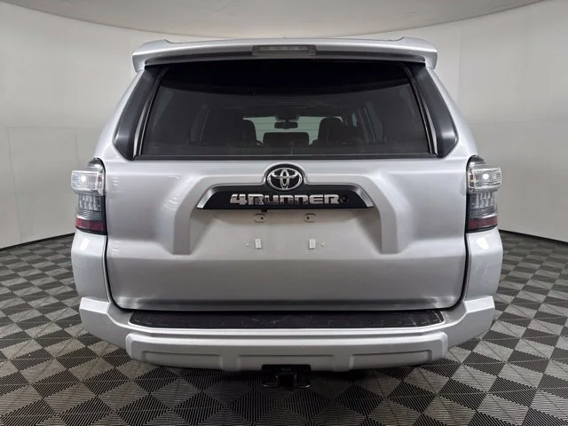 Used 2014 Classic Silver Metallic Toyota Trail Premium image 22