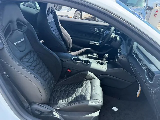 Used 2025 Oxford White Ford GT Premium image 39