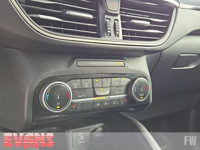 Used 2022 Gray Ford SEL image 7