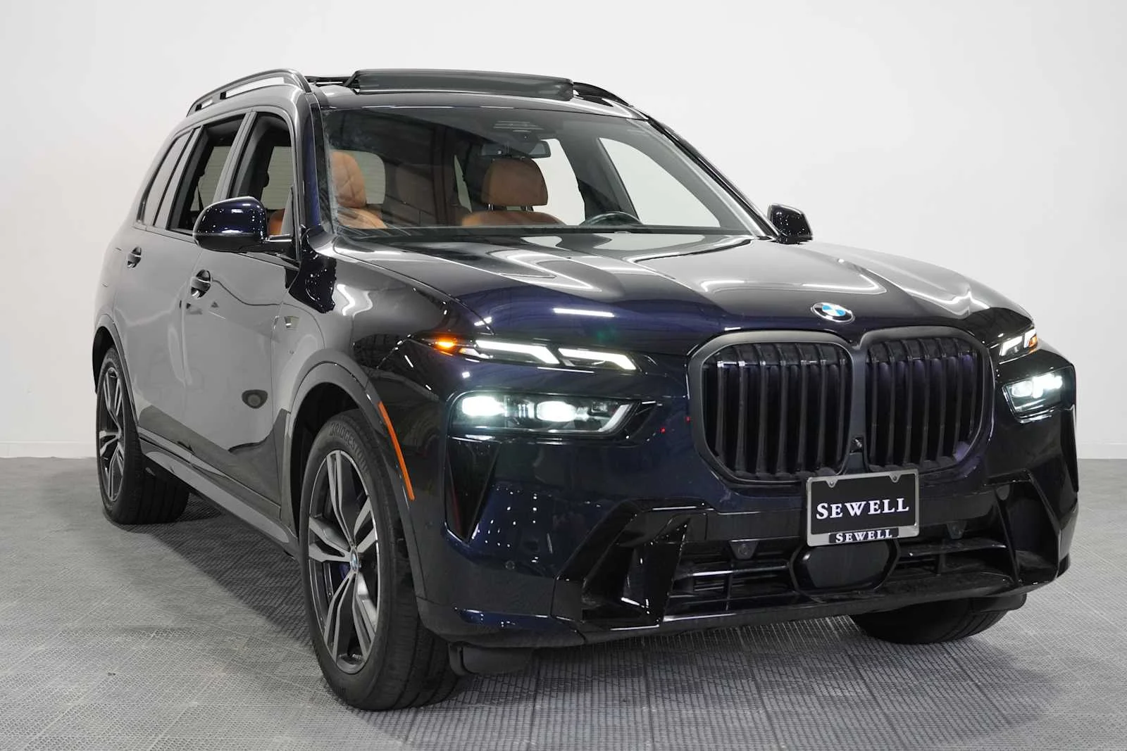 Certified Used 2024 Carbon Black Metallic BMW xDrive40i image 3