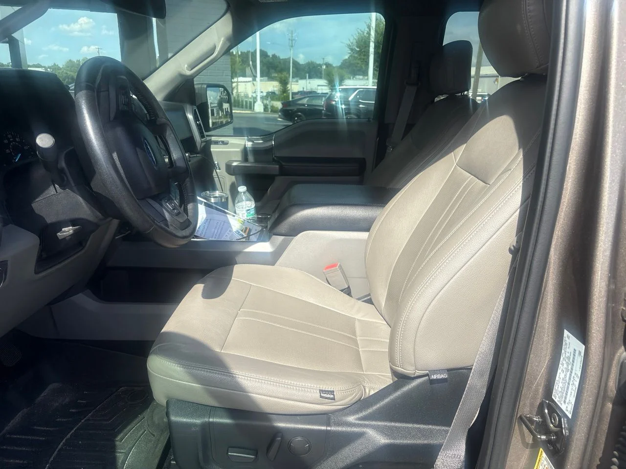 Used 2019 Gray Ford XLT image 9