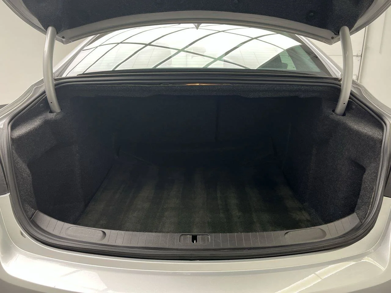 Used 2015 SILVER ICE METALLIC Chevrolet LT image 25