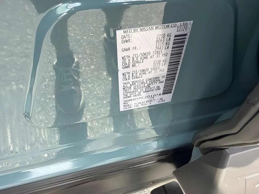 Used 2026 Green Nissan SL image 34