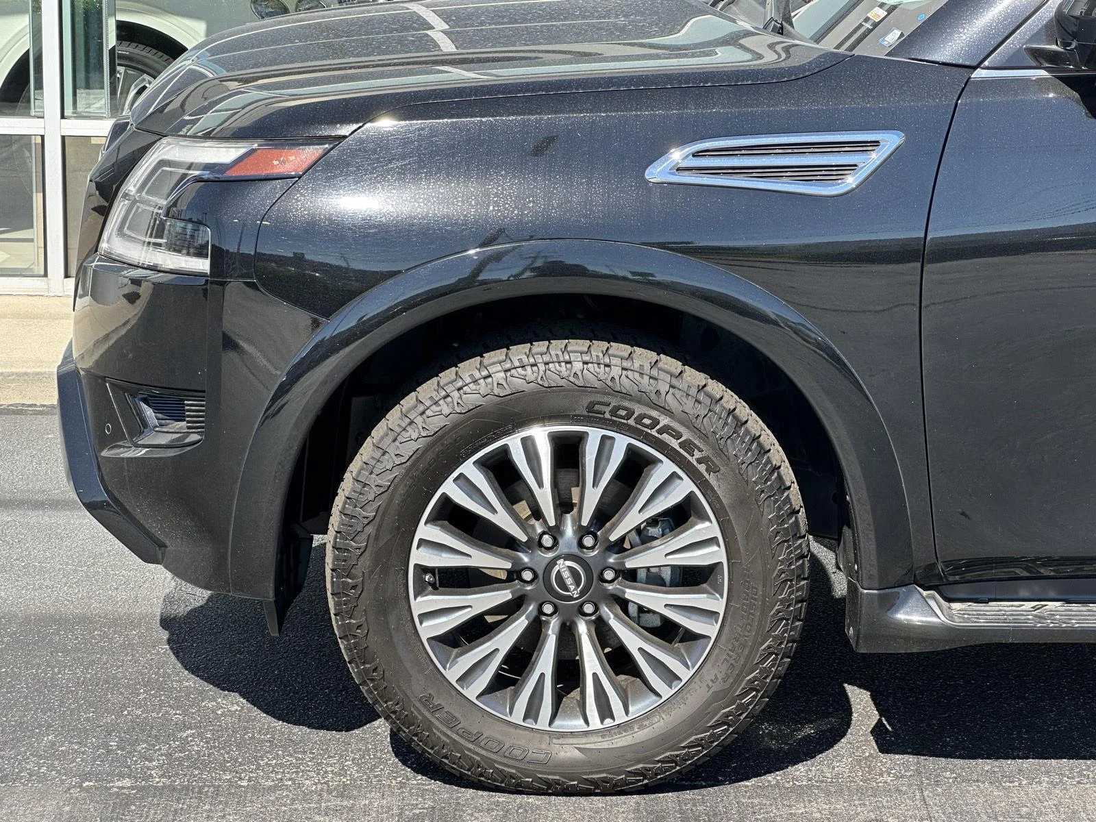 Used 2023 Super Black Nissan SL image 49