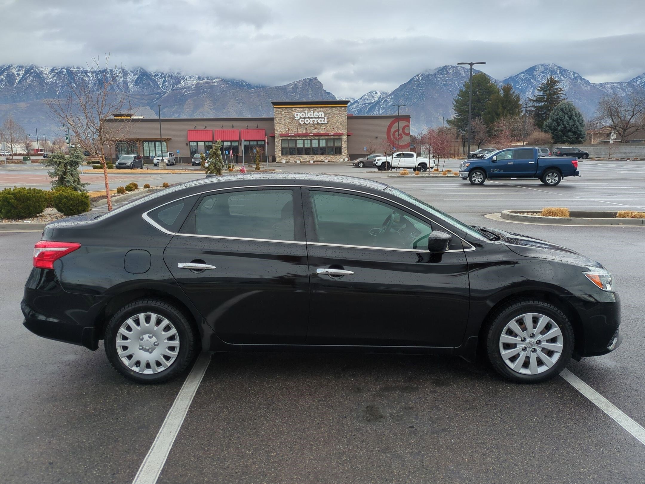 Used 2016 Nissan Sentra SV with VIN 3N1AB7AP7GL671426 for sale in Orem, UT