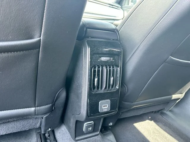 Used 2023 Gray Jeep Latitude Lux image 23