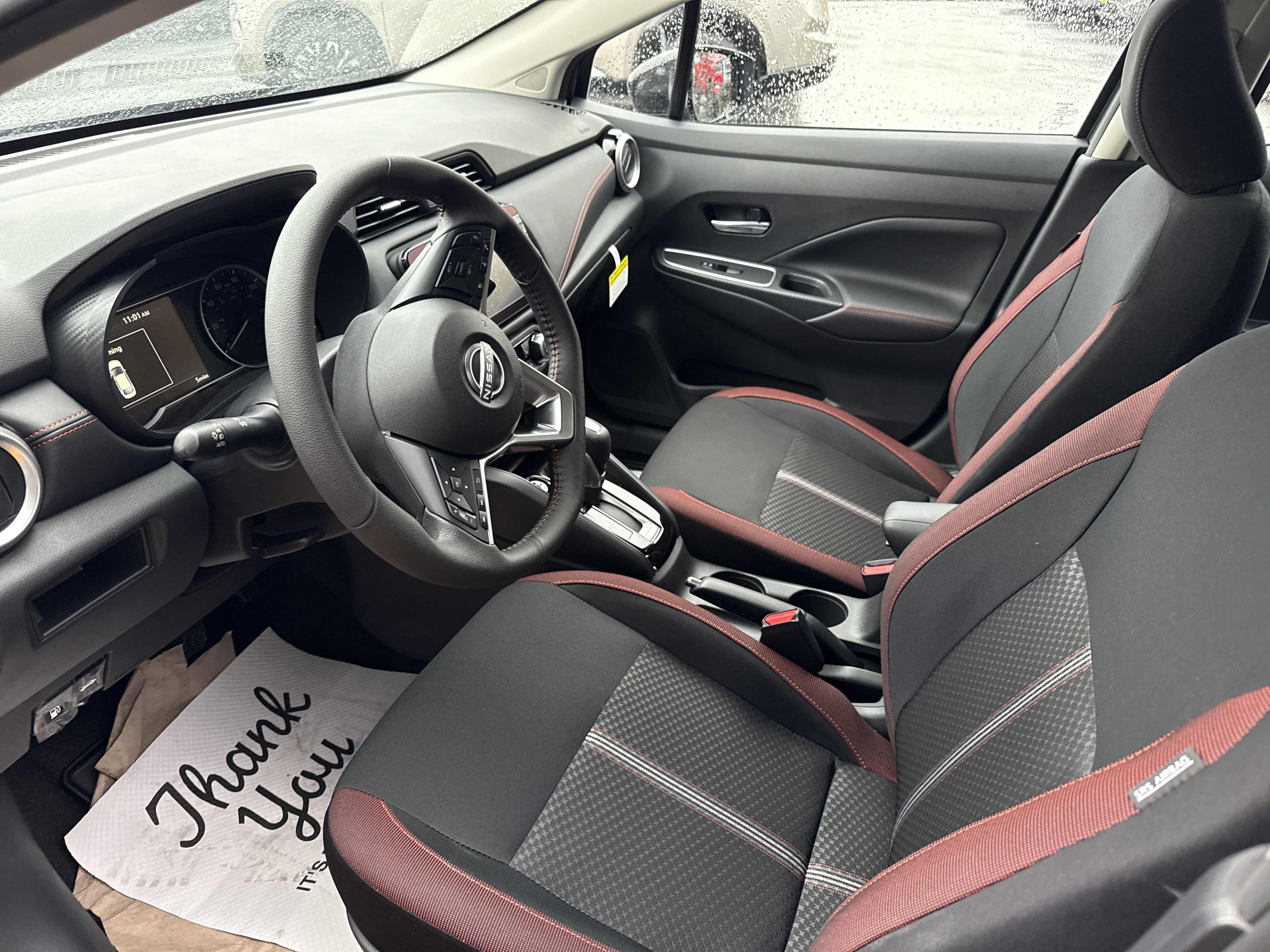 2025 Nissan Versa Sedan SR - Photo 9