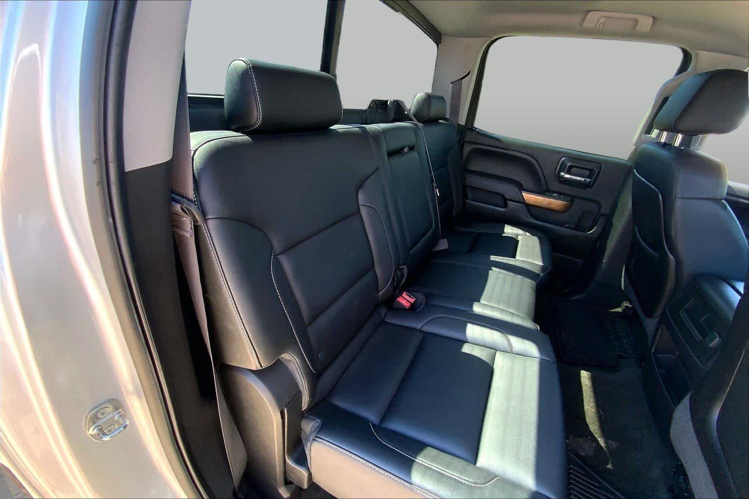 Used 2014 Silver Ice Metallic Chevrolet LTZ image 18