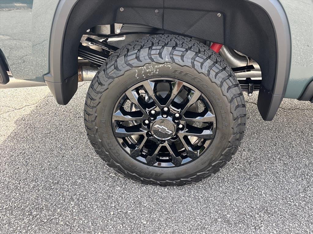 New 2026 Cypress Gray Chevrolet LT image 26
