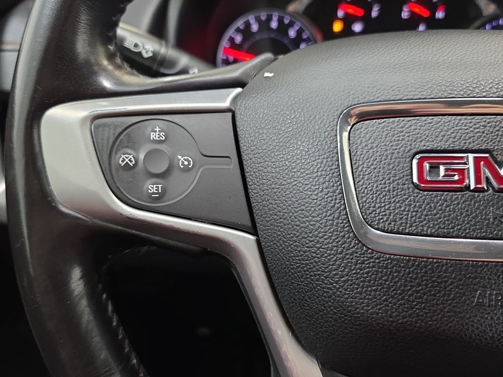 Used 2019 Ebony Twilight Metallic GMC SLE image 16