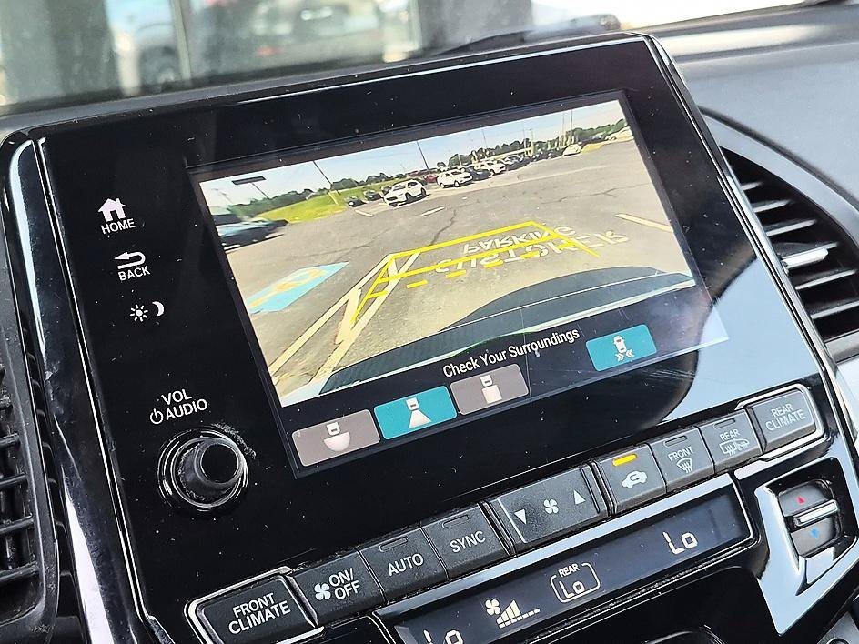 Used 2022 White Honda Touring image 23