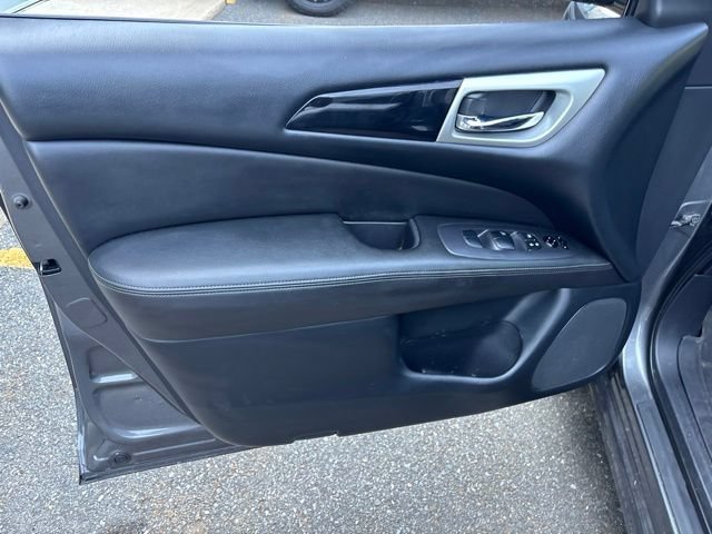 Used 2019 Gun Metallic Nissan S image 14
