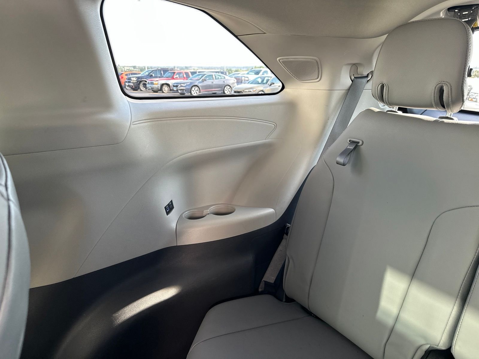 Used 2022 Beige Toyota XLE image 29