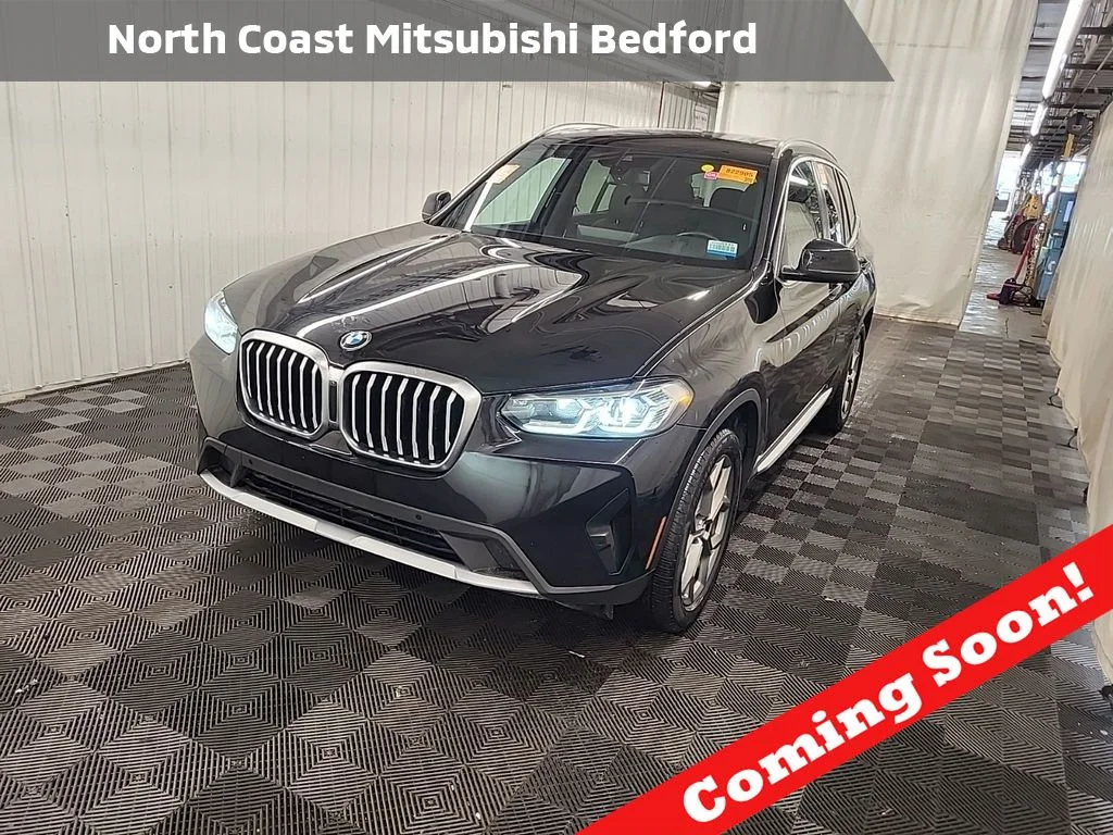 Used 2024 Black BMW xDrive30i image 1