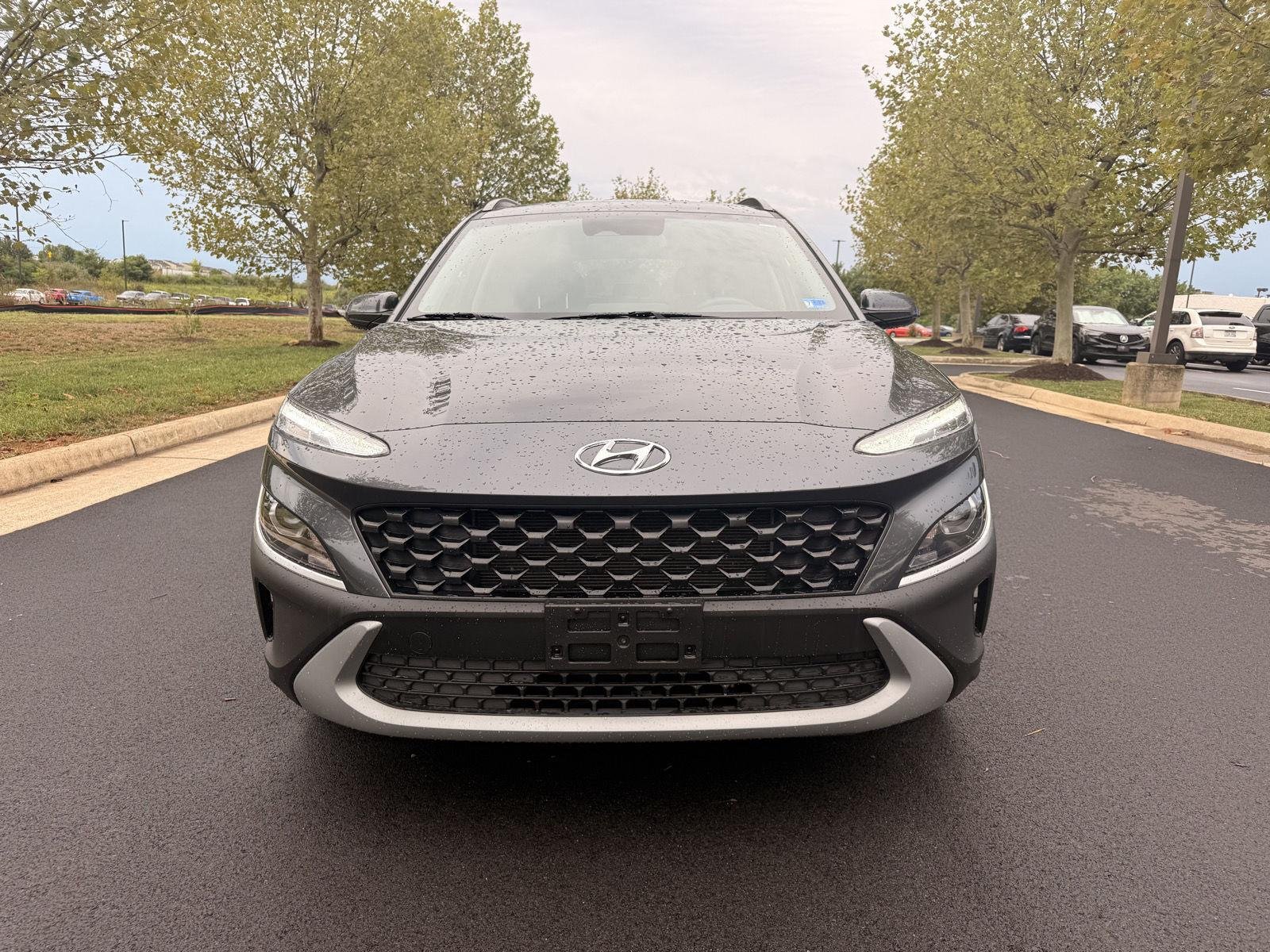 Used 2022 Thunder Gray Hyundai SEL image 3