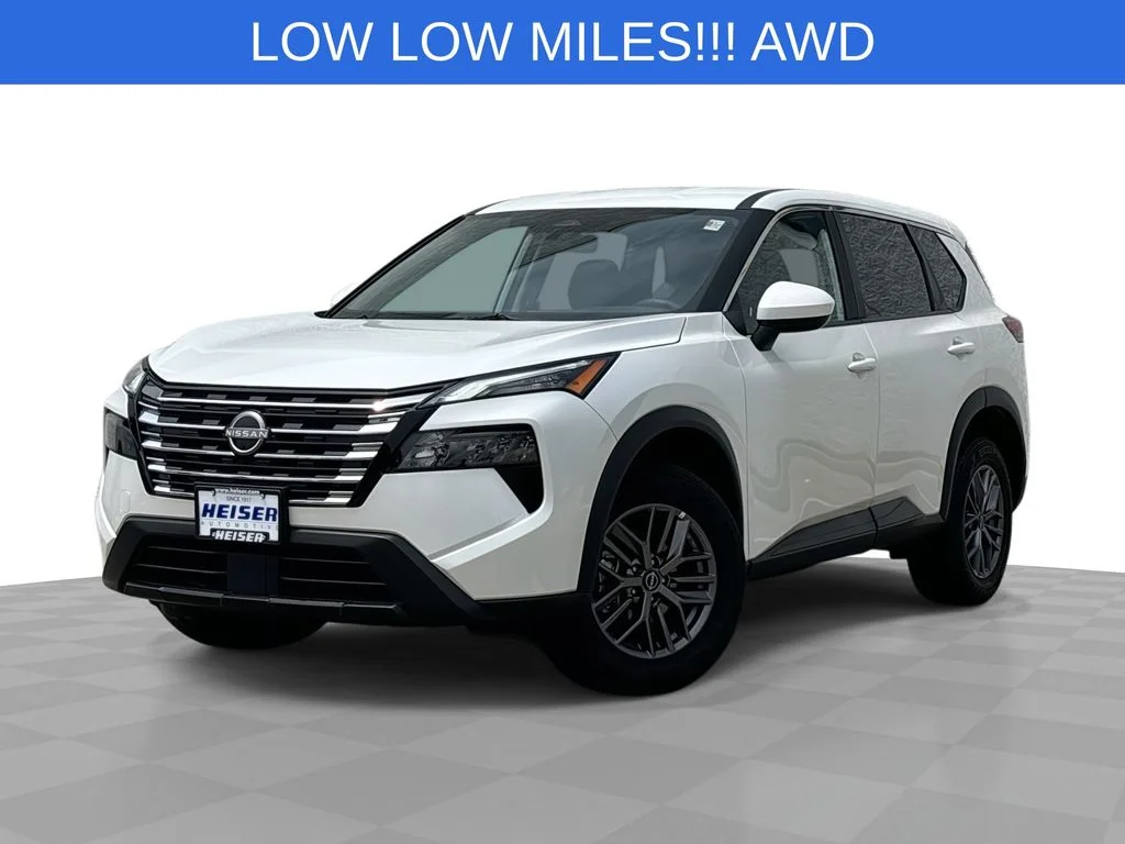 Used 2026 White Nissan SV image 1