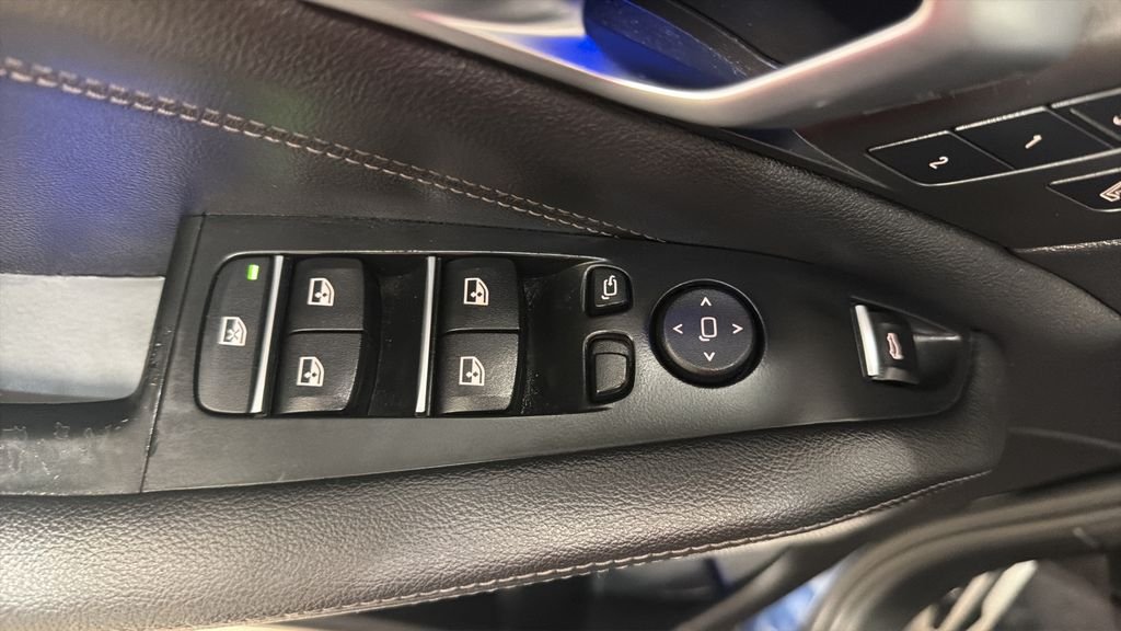 Used 2021 Blue BMW M50i image 44