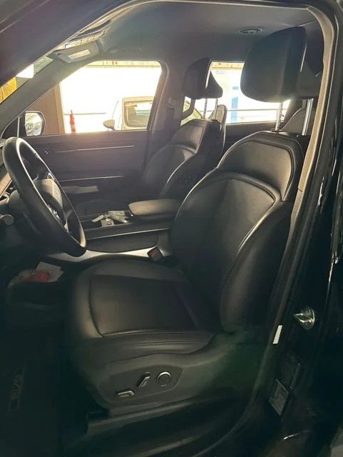 Certified Used 2024 Black Kia Light image 6