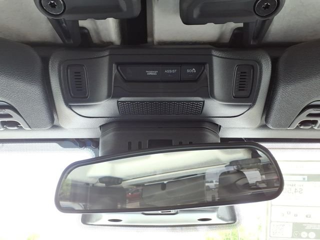 New 2026 Bright White Clear-Coat Exterior Paint Jeep Sahara image 23