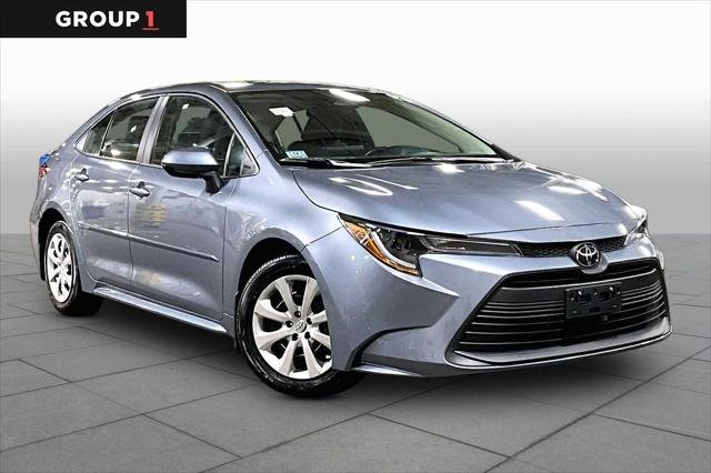 Certified Used 2025 CELESTITE GRAY ME. Toyota  image 3