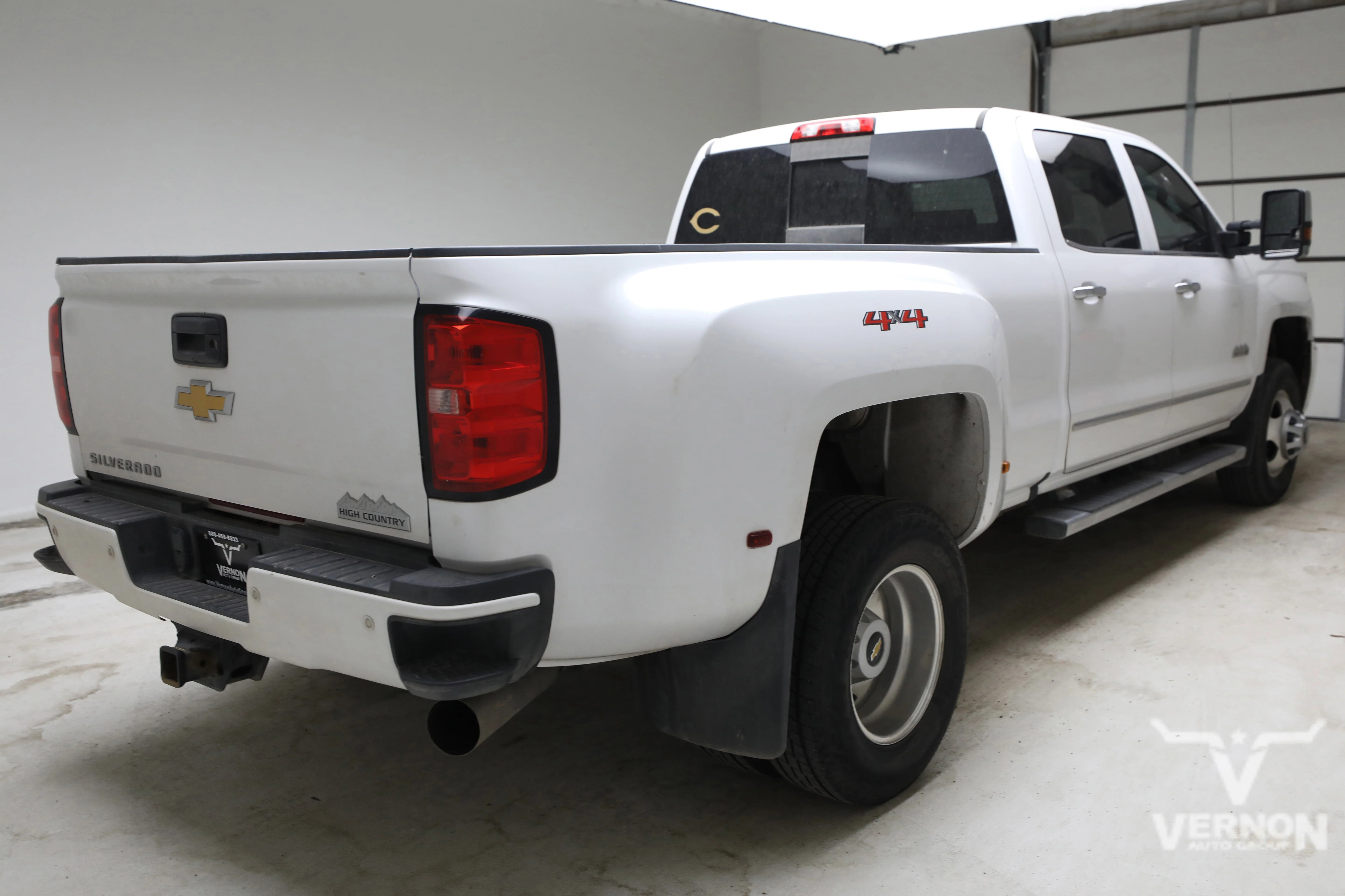 Pre-Owned 2019 Chevrolet Silverado 3500HD DRW High Country Crew Cab 4x4