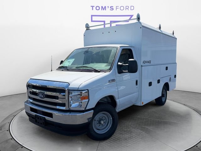 2026 Ford E-Series SRW E-350 Super Duty 138 in WB's photo