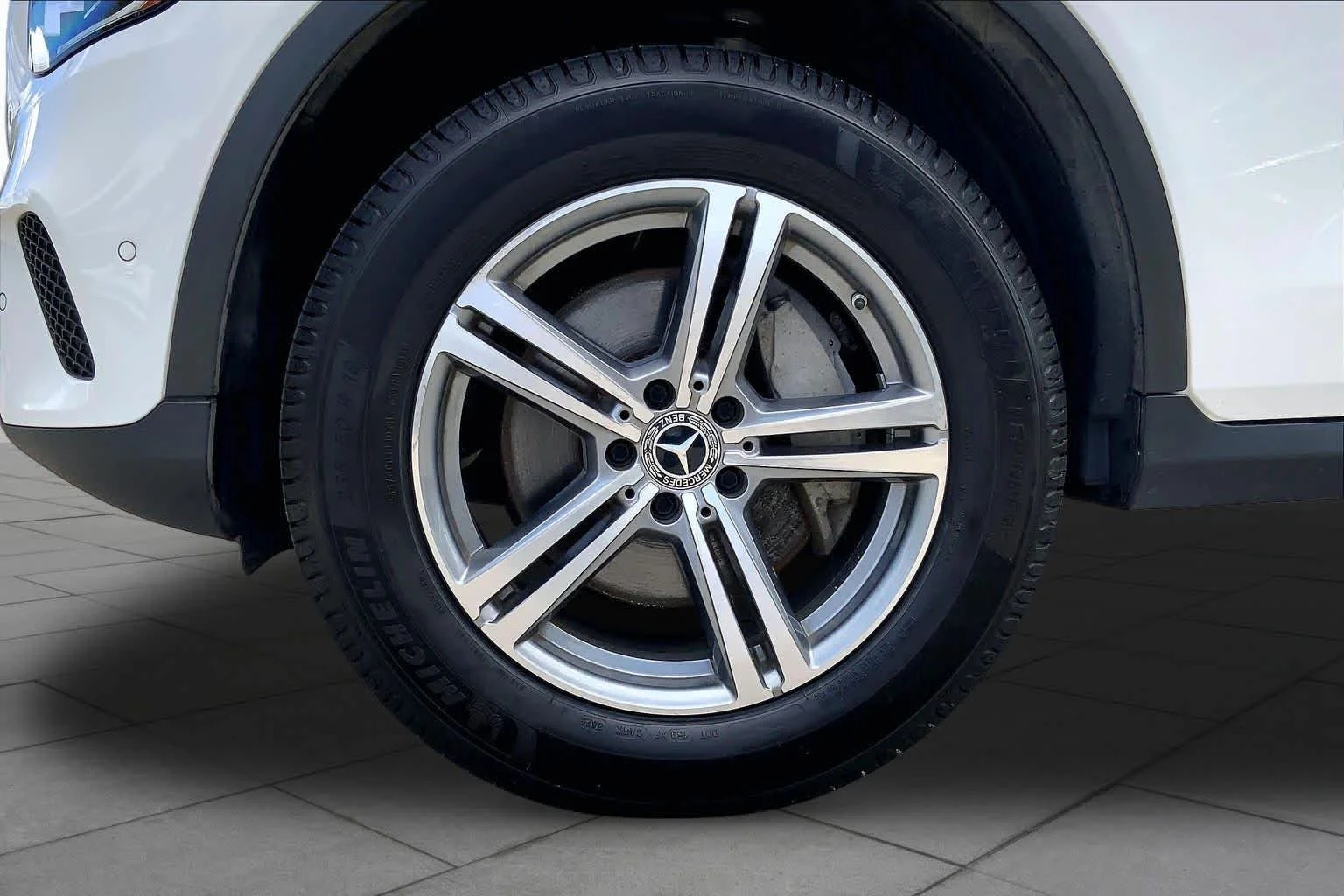 Certified Used 2022 Polar White Mercedes-Benz GLC 300 image 11