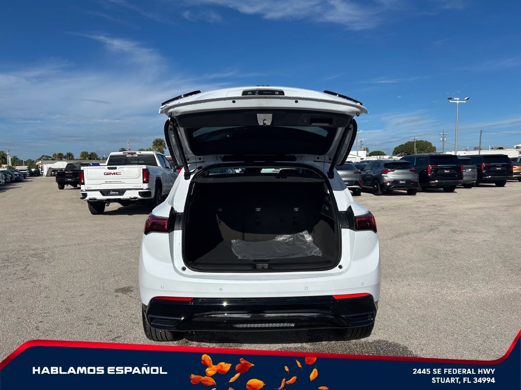 New 2026 Iridescent White Tricoat Buick Sport Touring image 16