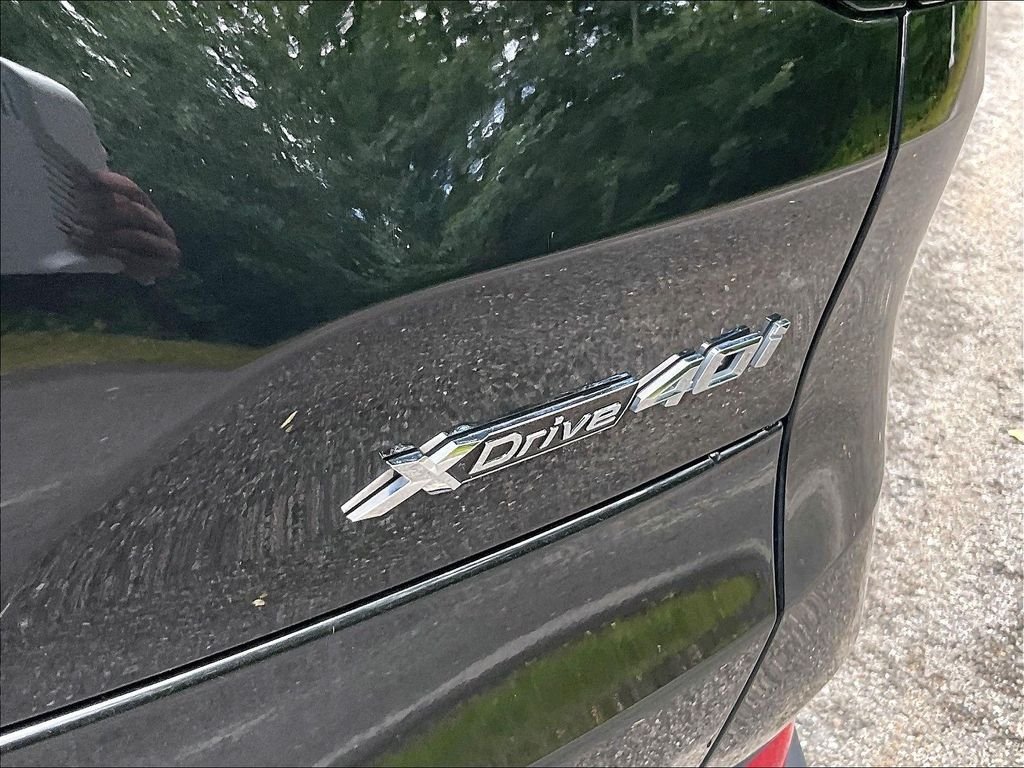 Used 2024 Black Sapphire Metallic BMW xDrive40i image 29
