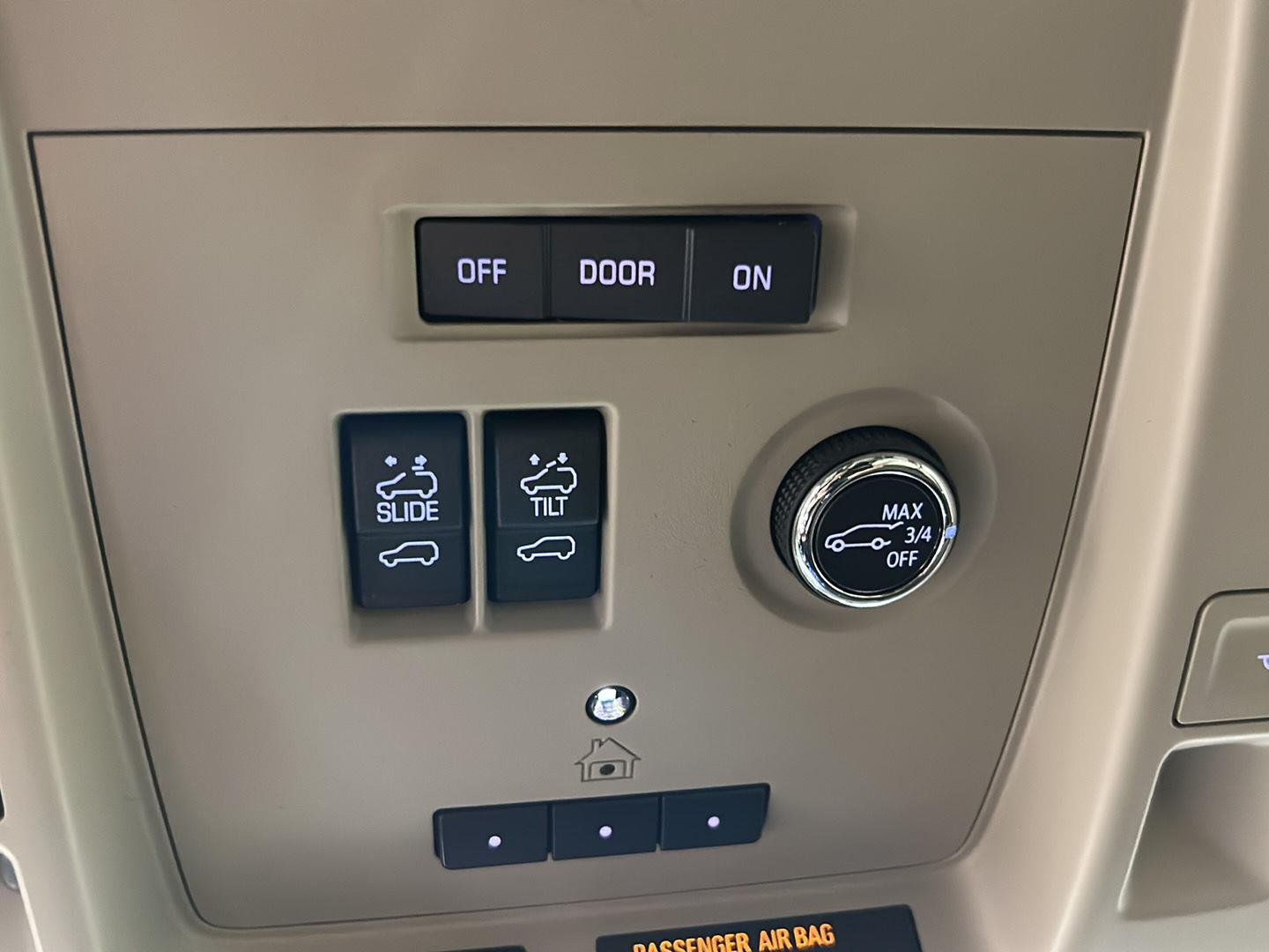 Used 2020 Shadow Metallic Cadillac Premium Luxury image 42