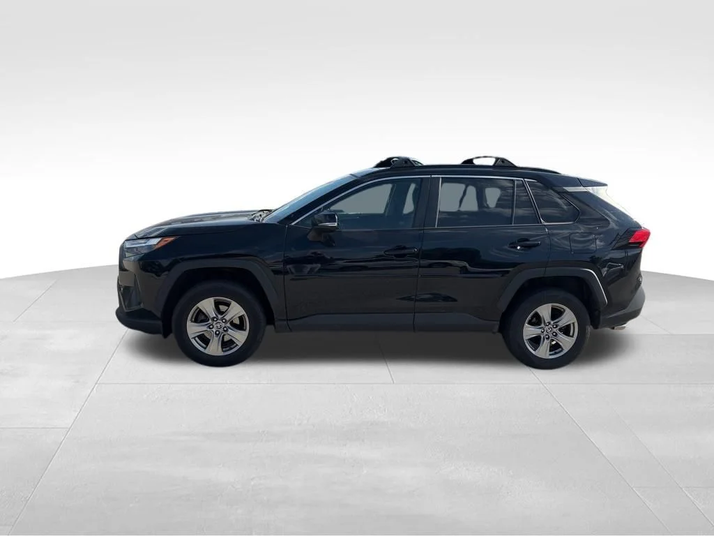 Used 2022 Black Toyota XLE image 2