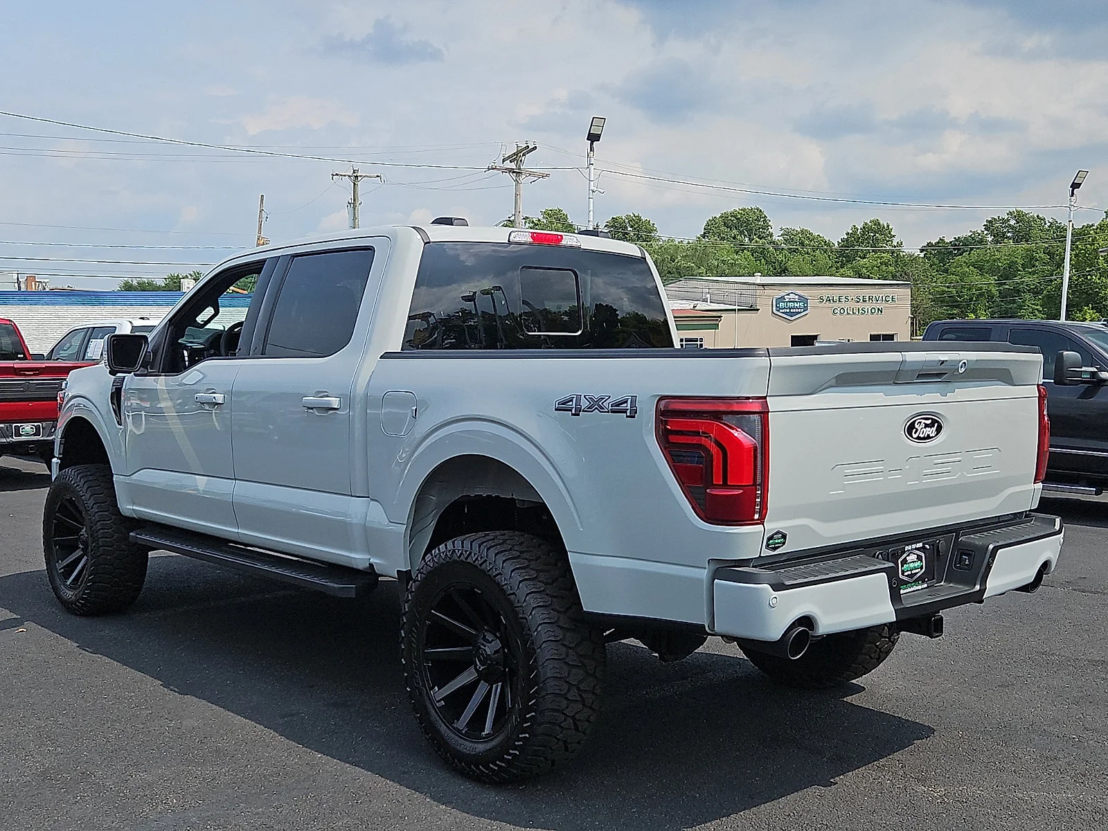 Used 2026 Carbonized Gray Metallic   M7 Ford LARIAT image 4