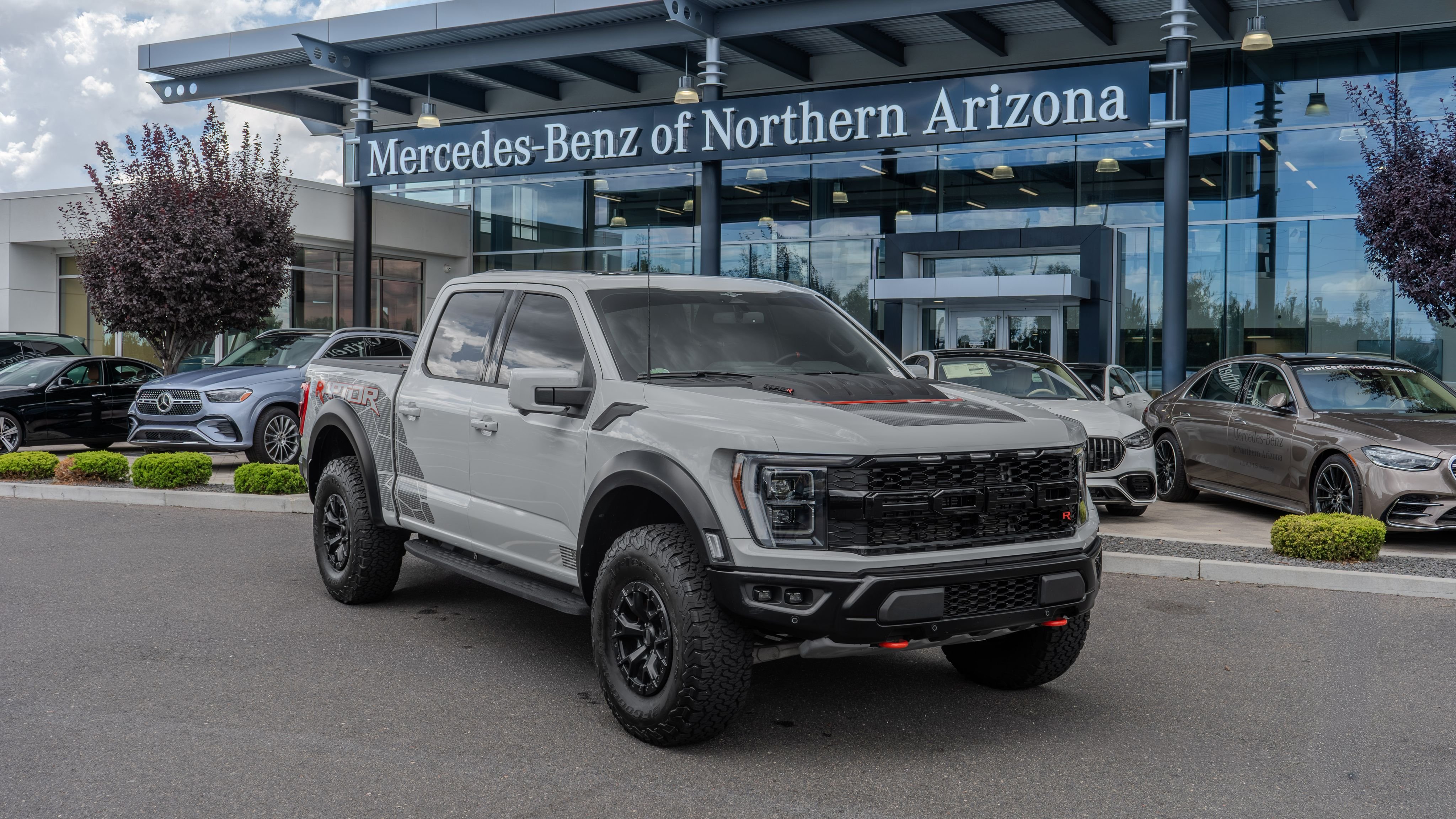 Used 2023 Avalanche Ford Raptor image 1
