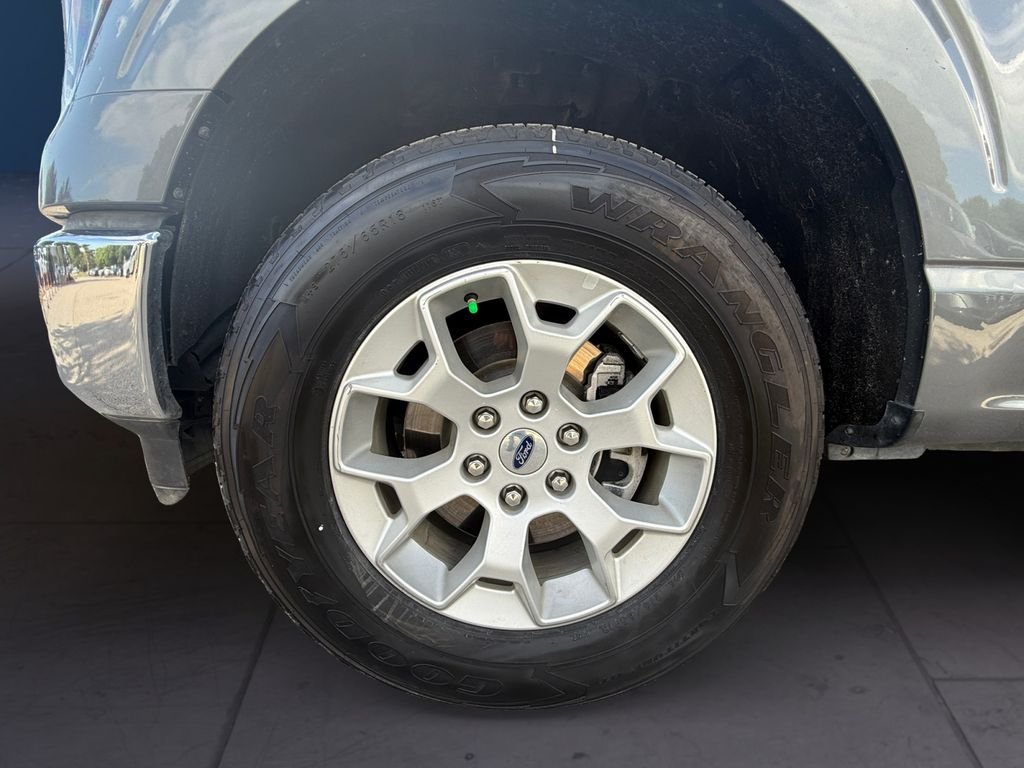 Used 2023 Gray Ford XLT image 9
