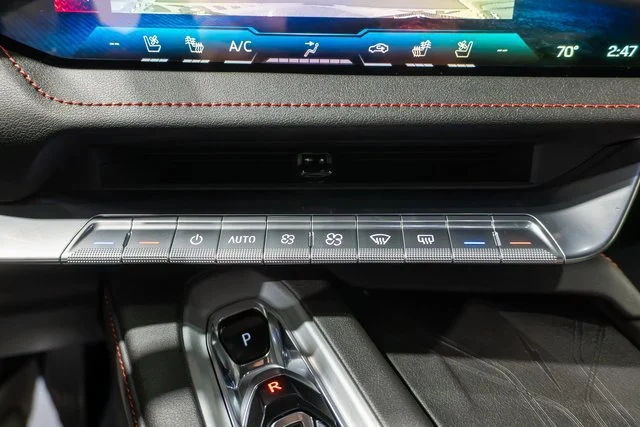 2027 Chevrolet Corvette 2LT - Photo 45