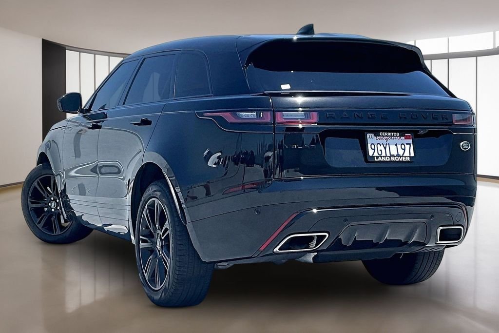 Certified Used 2023  Land Rover R-Dynamic S MHEV image 4