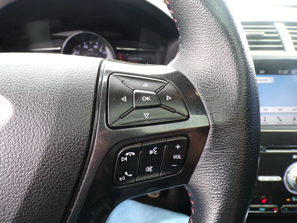 Used 2018 Magnetic Metallic Ford Sport image 24