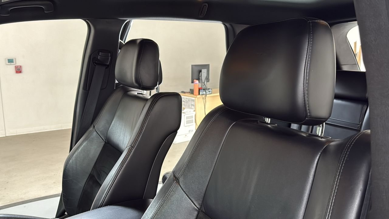 Used 2018 Black Jeep Altitude image 13