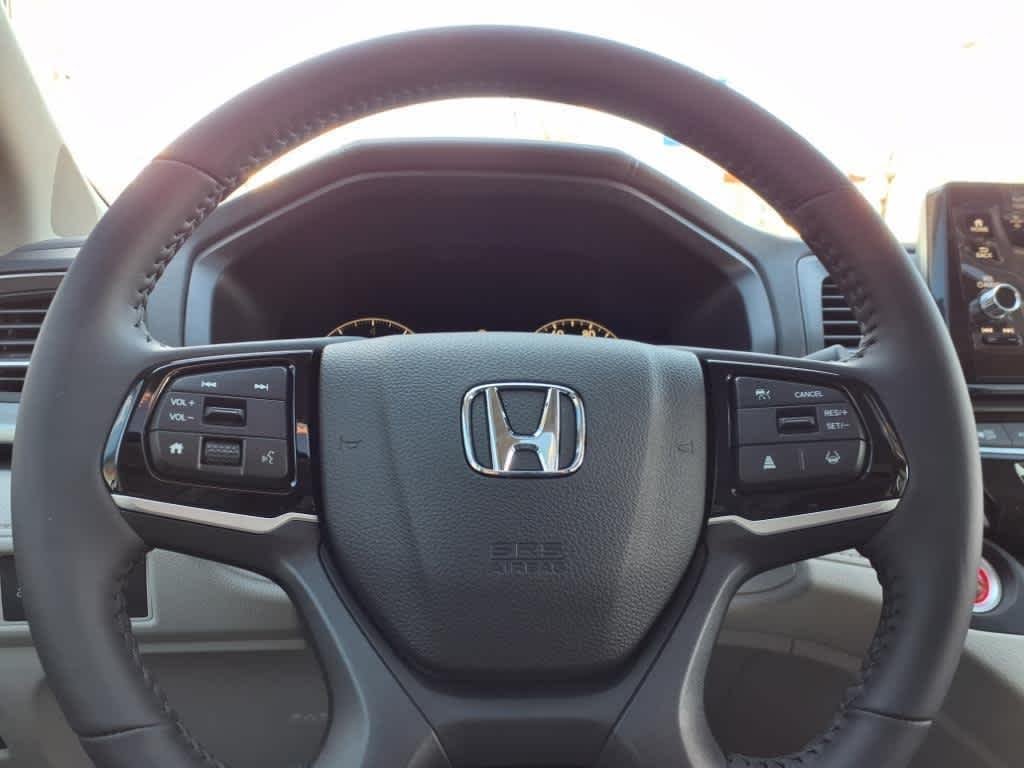 New 2026 Platinum White Pearl Honda EX-L image 12