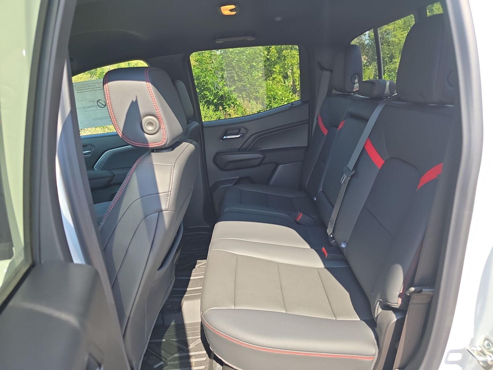 New 2026 Summit White Chevrolet Z71 image 7
