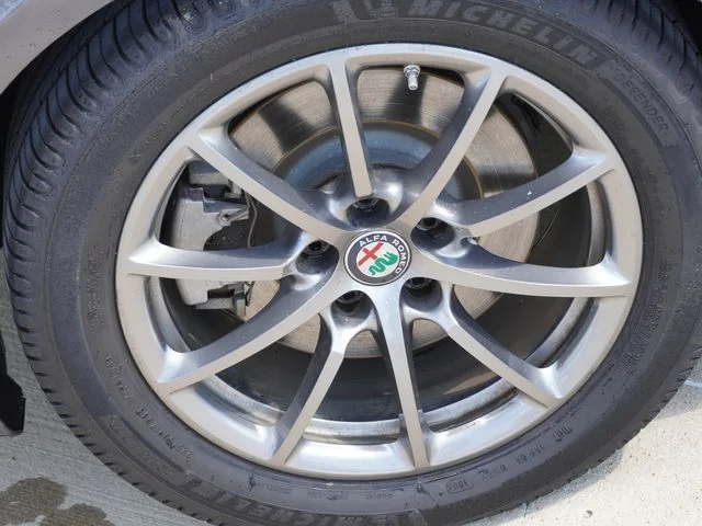 Used 2020 Gray Alfa Romeo Base image 11