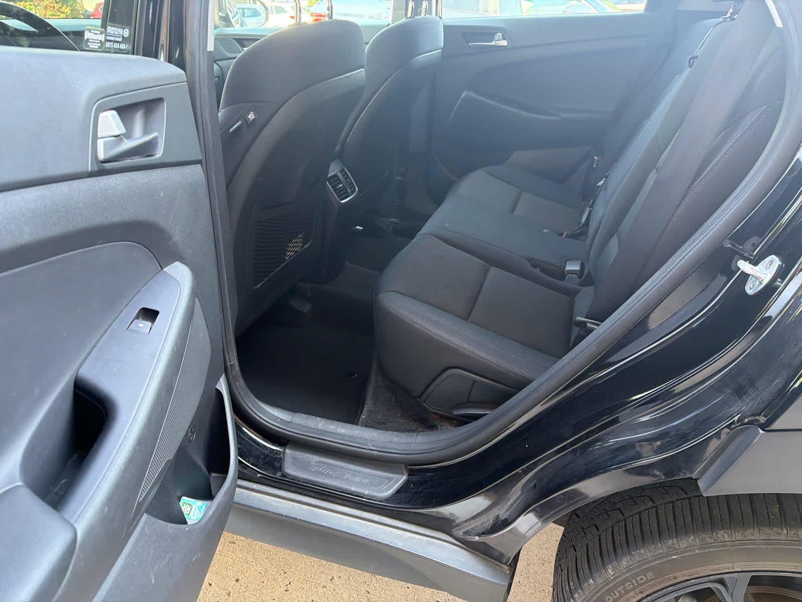 Used 2017 Black Noir Pearl Hyundai Night image 8