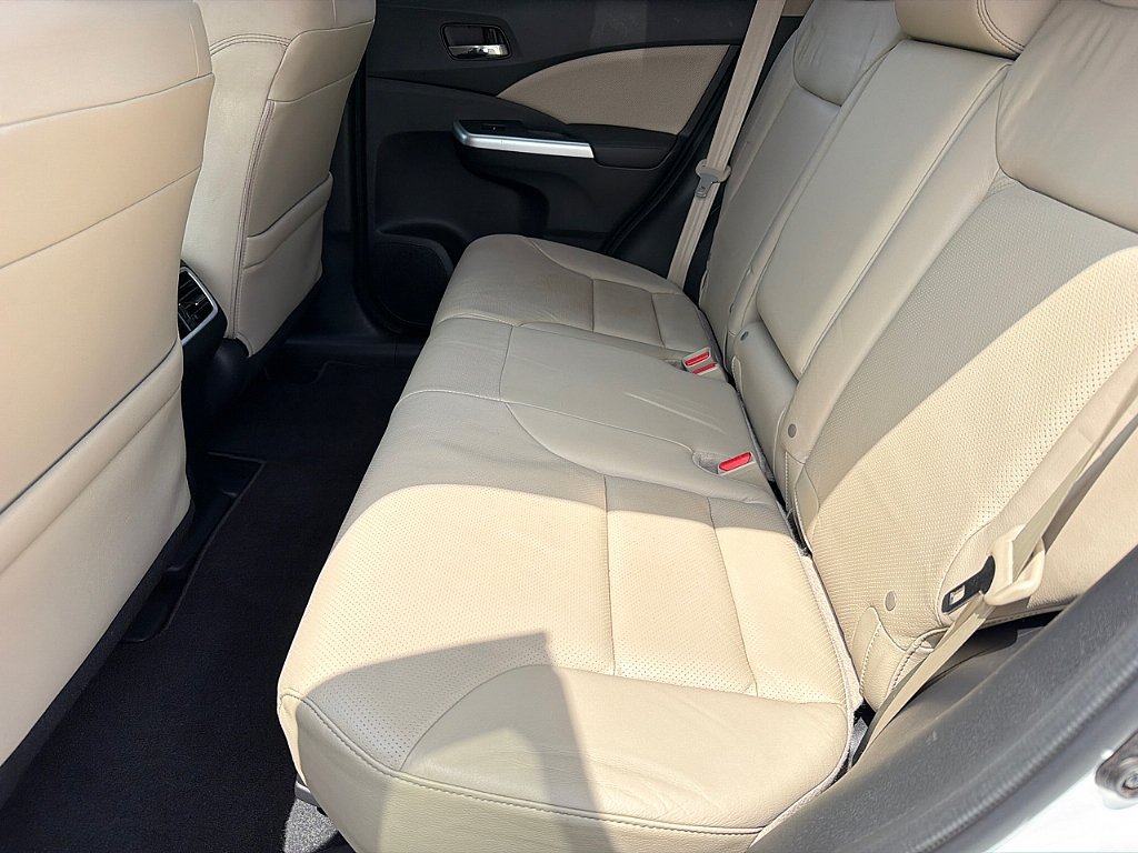 Used 2016 Diamond White Pearl Honda Touring image 9